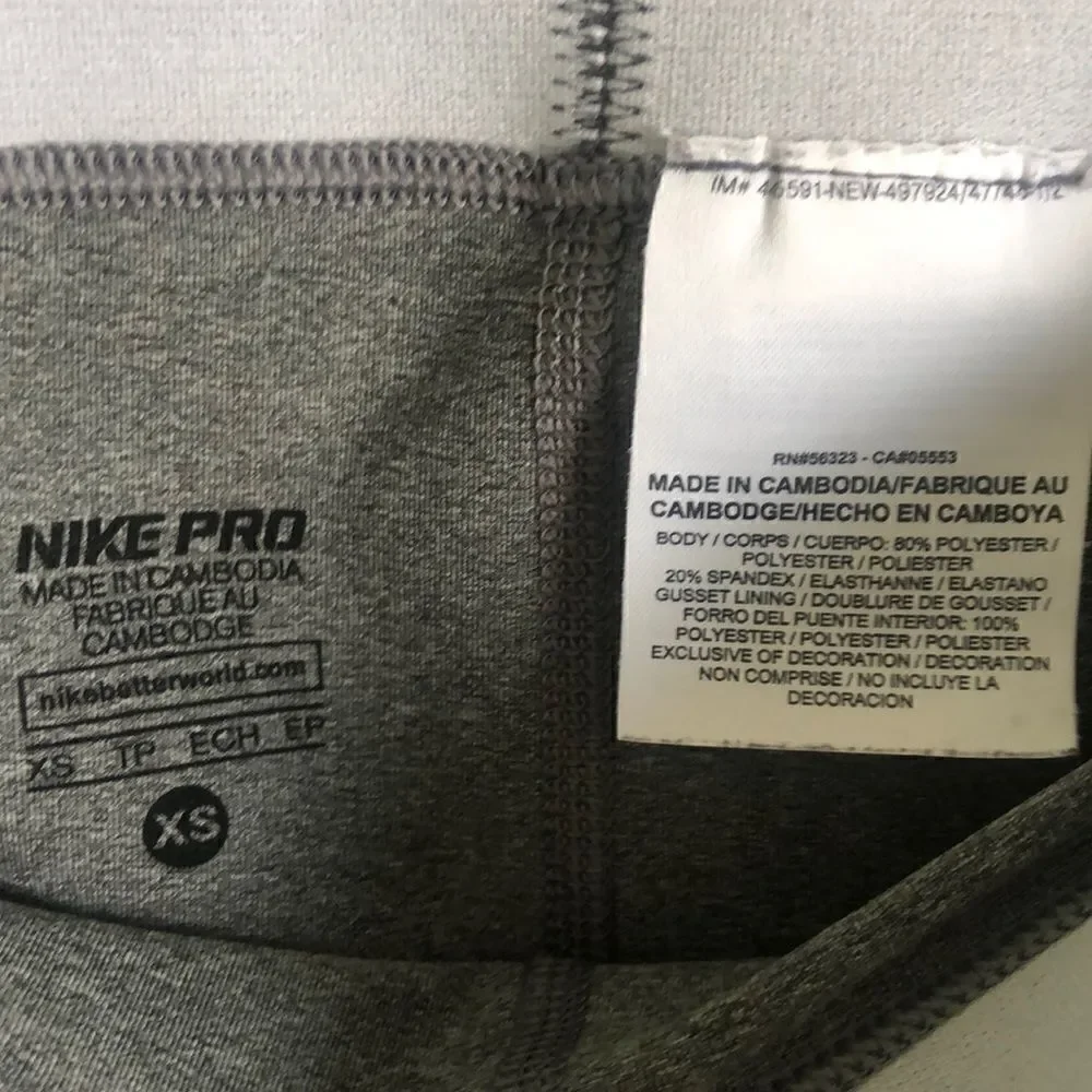 Nike Pro DriFit Cropped Gray Leggings XS